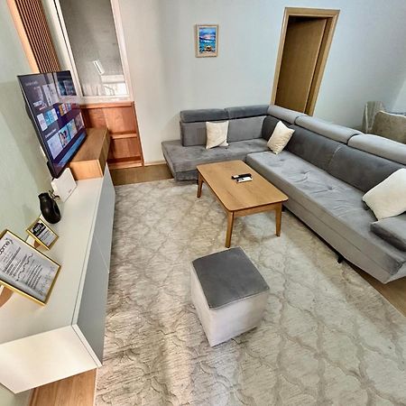 Edi'S Apartament Tiranë Luaran gambar