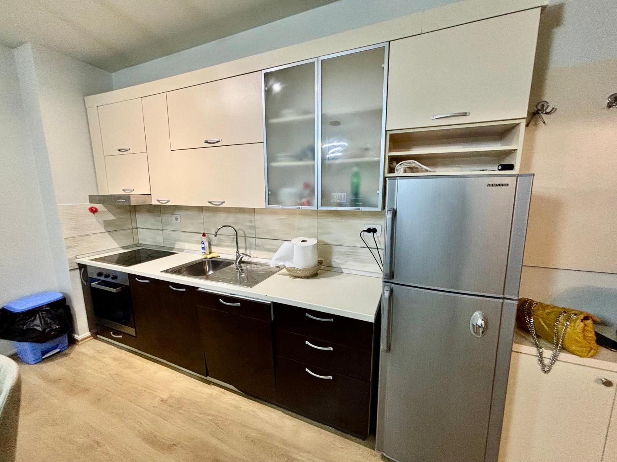 Edi'S Apartament Tiranë Luaran gambar