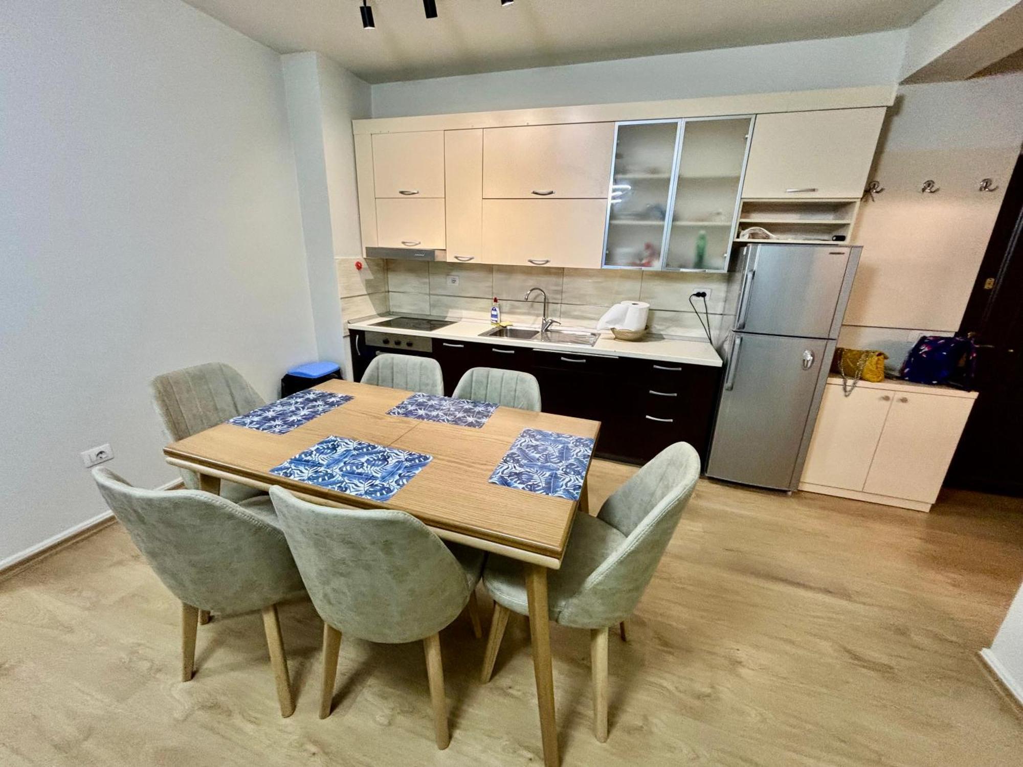 Edi'S Apartament Tiranë Luaran gambar