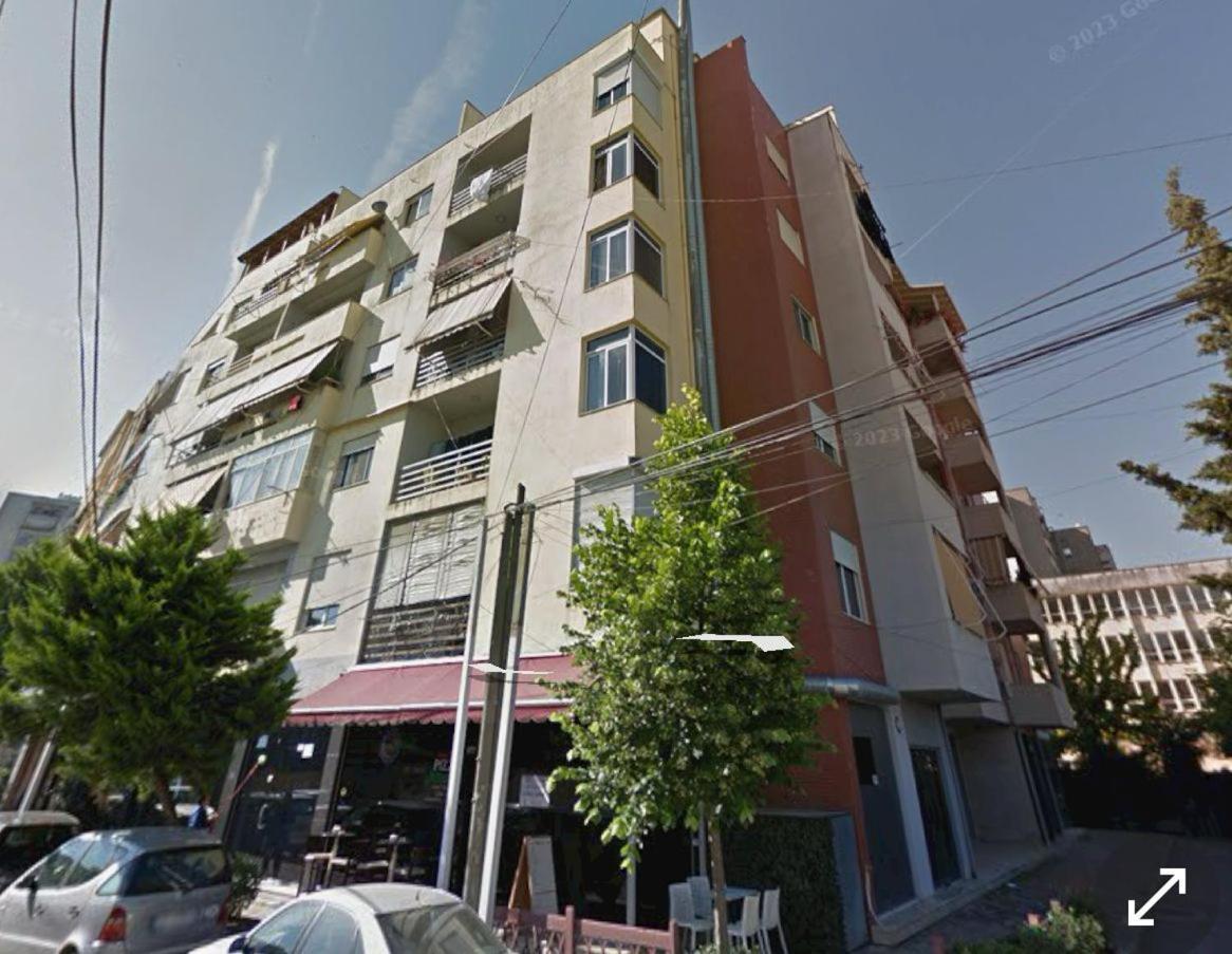 Edi'S Apartament Tiranë Luaran gambar